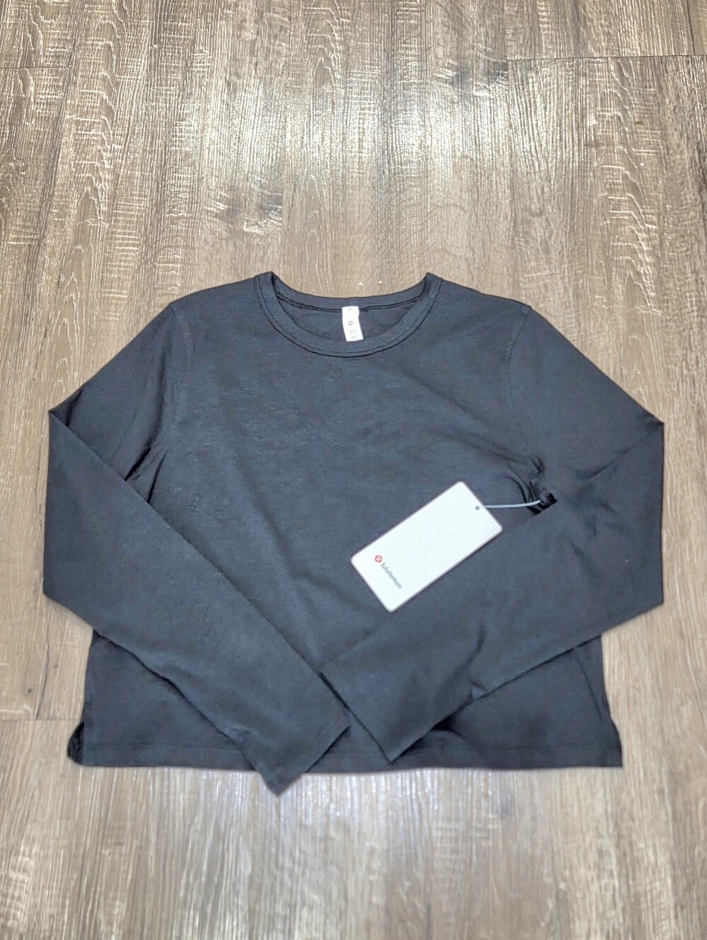 NWT Lululemon Classic Fit Cotton Blend Long Sleeve Women's Shirt Size 6 Black.